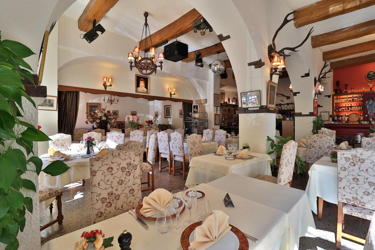 Hotel Logis Le Relais Imperial Saint-Vallier-de-Thiey Exteriér fotografie