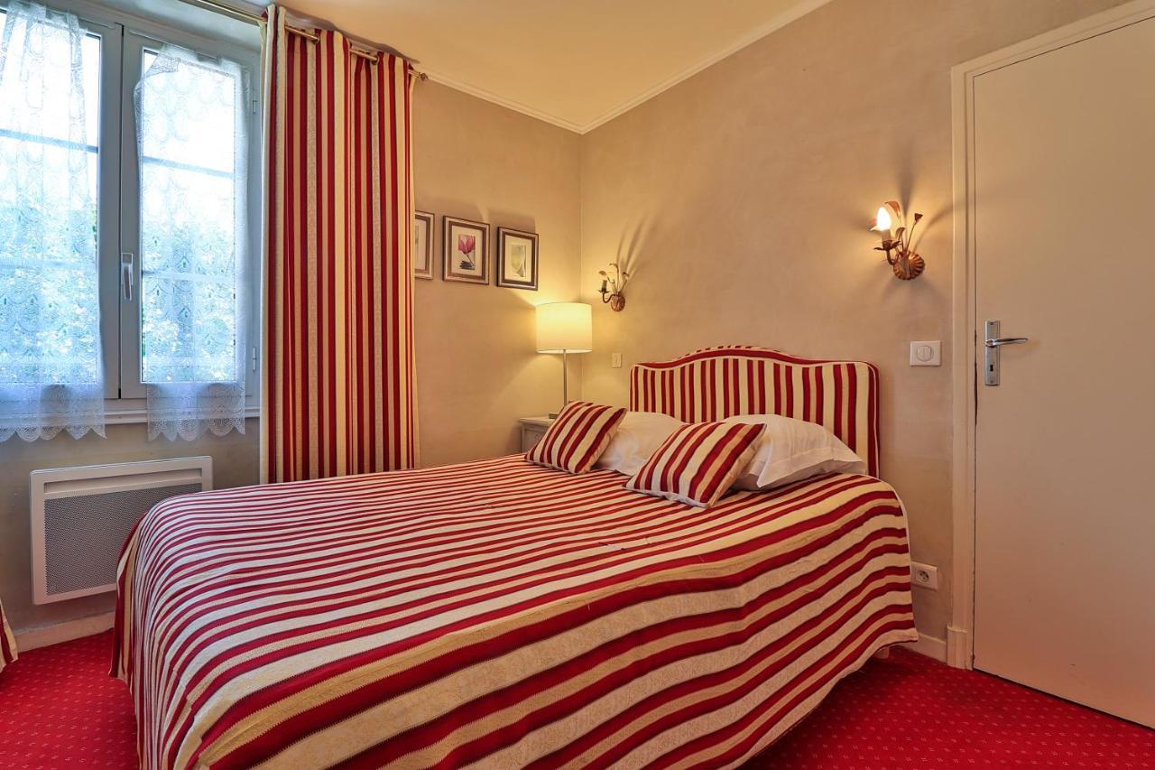 Hotel Logis Le Relais Imperial Saint-Vallier-de-Thiey Exteriér fotografie