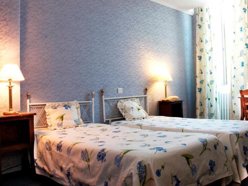 Hotel Logis Le Relais Imperial Saint-Vallier-de-Thiey Exteriér fotografie